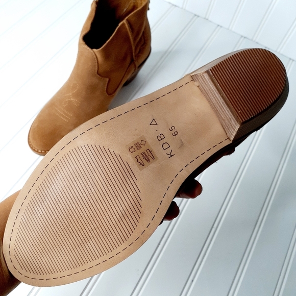 NEW Kelsi Dagger Brooklyn Camper Leather Bootie C570 - Picture 8 of 10